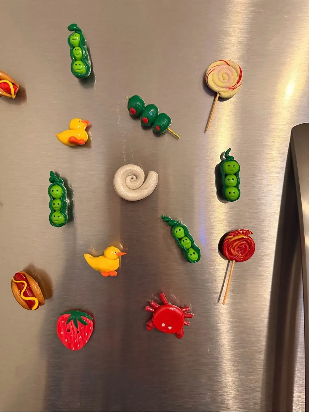 Decorative Green Pea Pod Magnets - Fun Refrigerator Party Accents